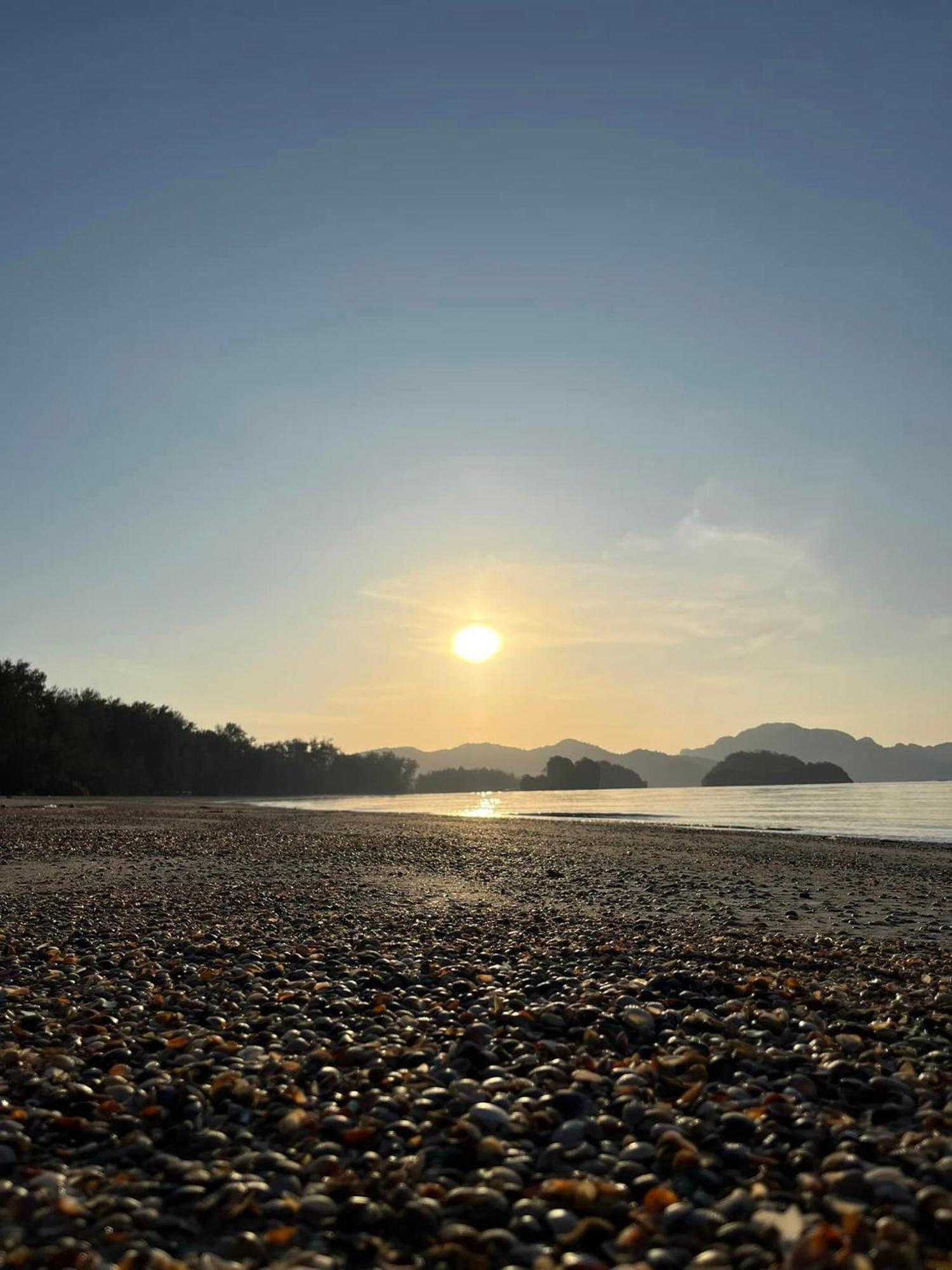 Long Beach Club Krabi Hotel Ao Nang ภายนอก รูปภาพ